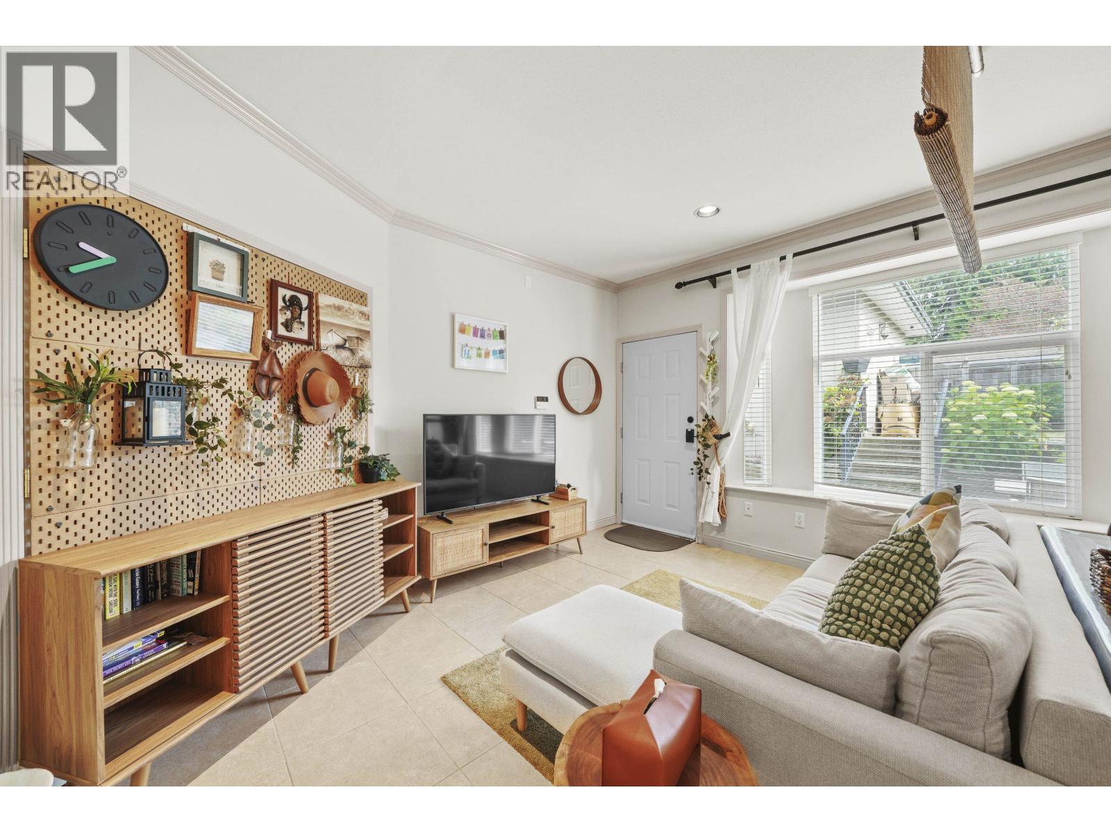 4857 VICTORY STREET, Burnaby