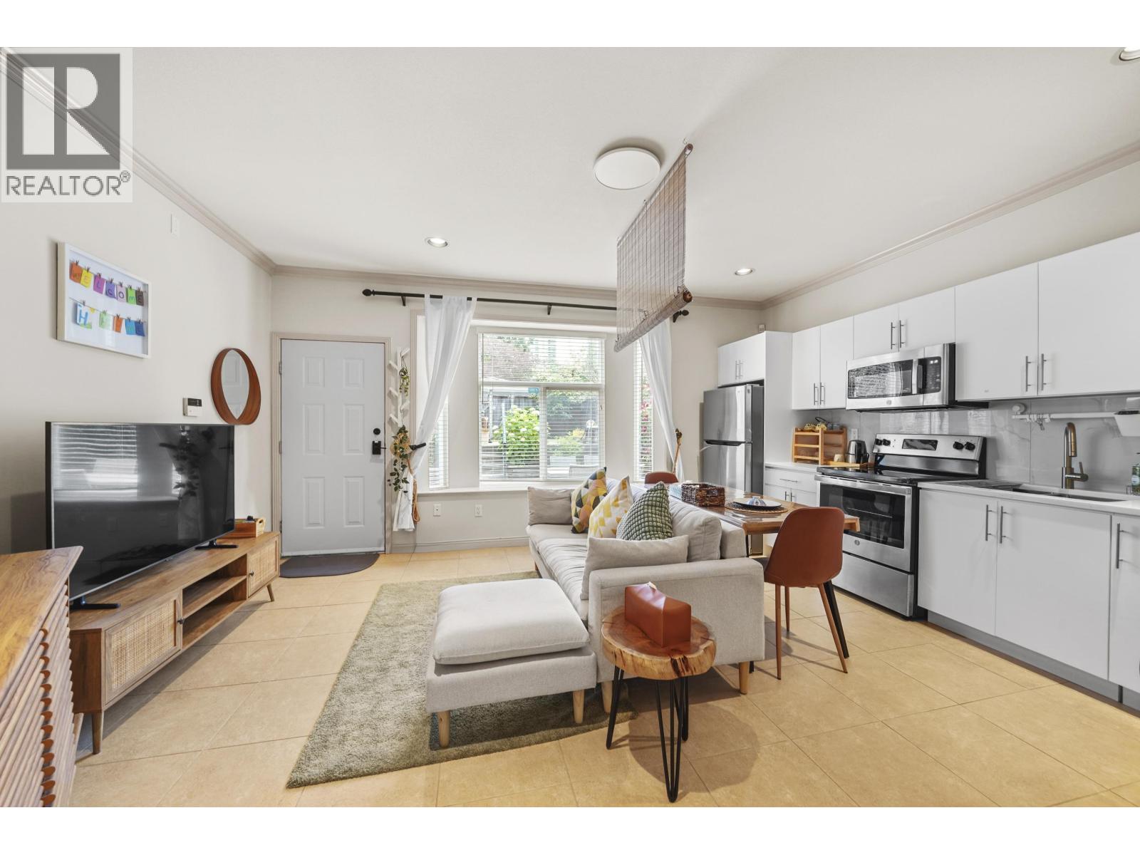 4857 VICTORY STREET, Burnaby