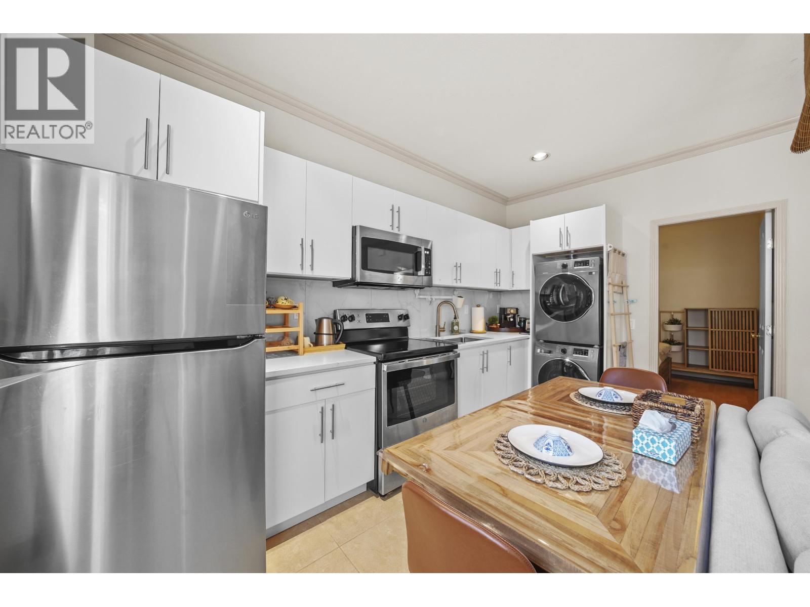 4857 VICTORY STREET, Burnaby