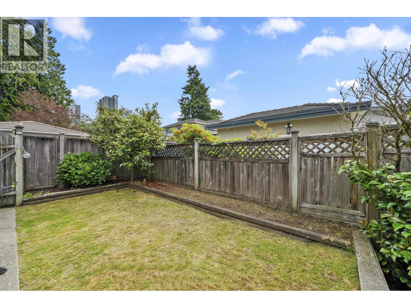 4857 VICTORY STREET, Burnaby