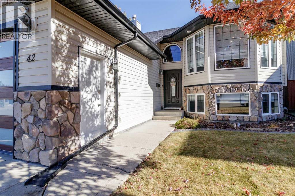 42 Lindman Close, Sylvan Lake