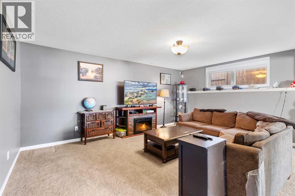 42 Lindman Close, Sylvan Lake