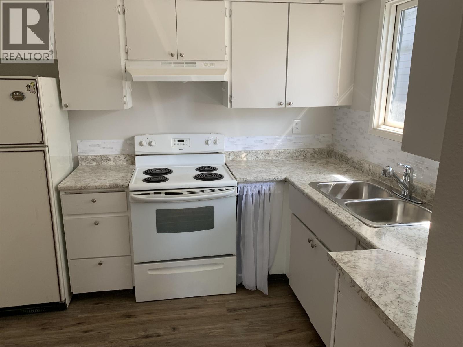 838-840 IRWIN STREET, Prince George