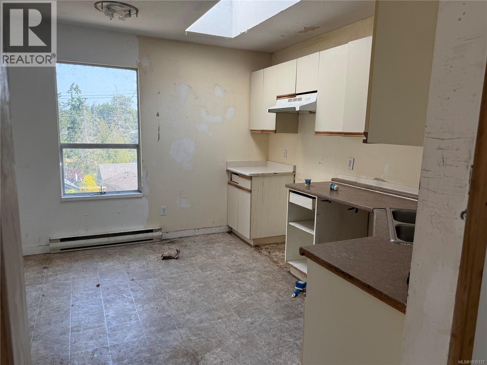 1654 Cedar Rd, Nanaimo