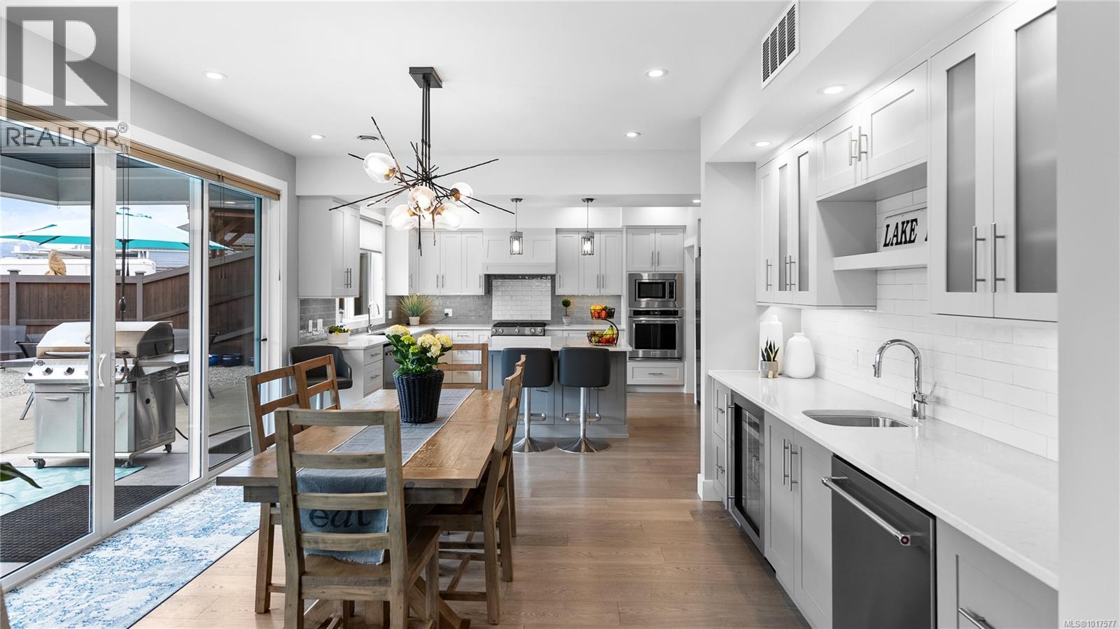  7267 Lakefront Drive, Lake Cowichan
