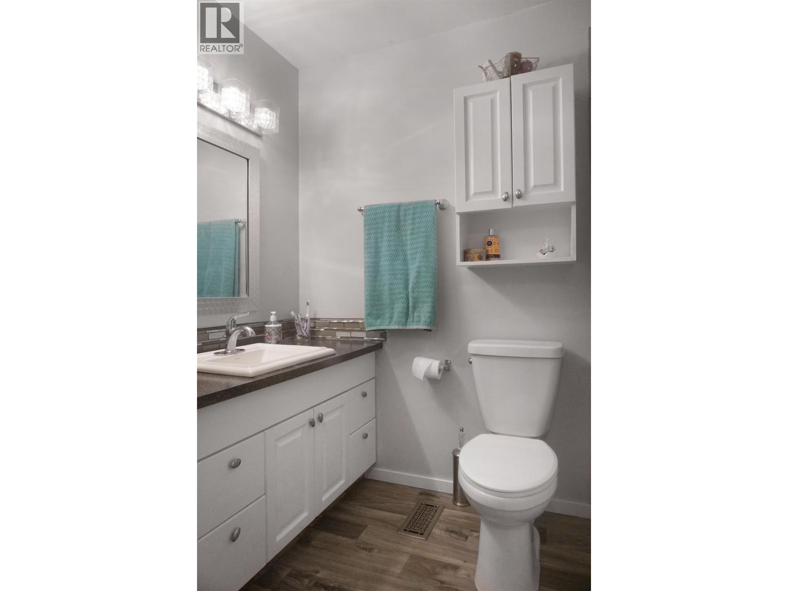 22 486 QUATSINO BOULEVARD, Kitimat