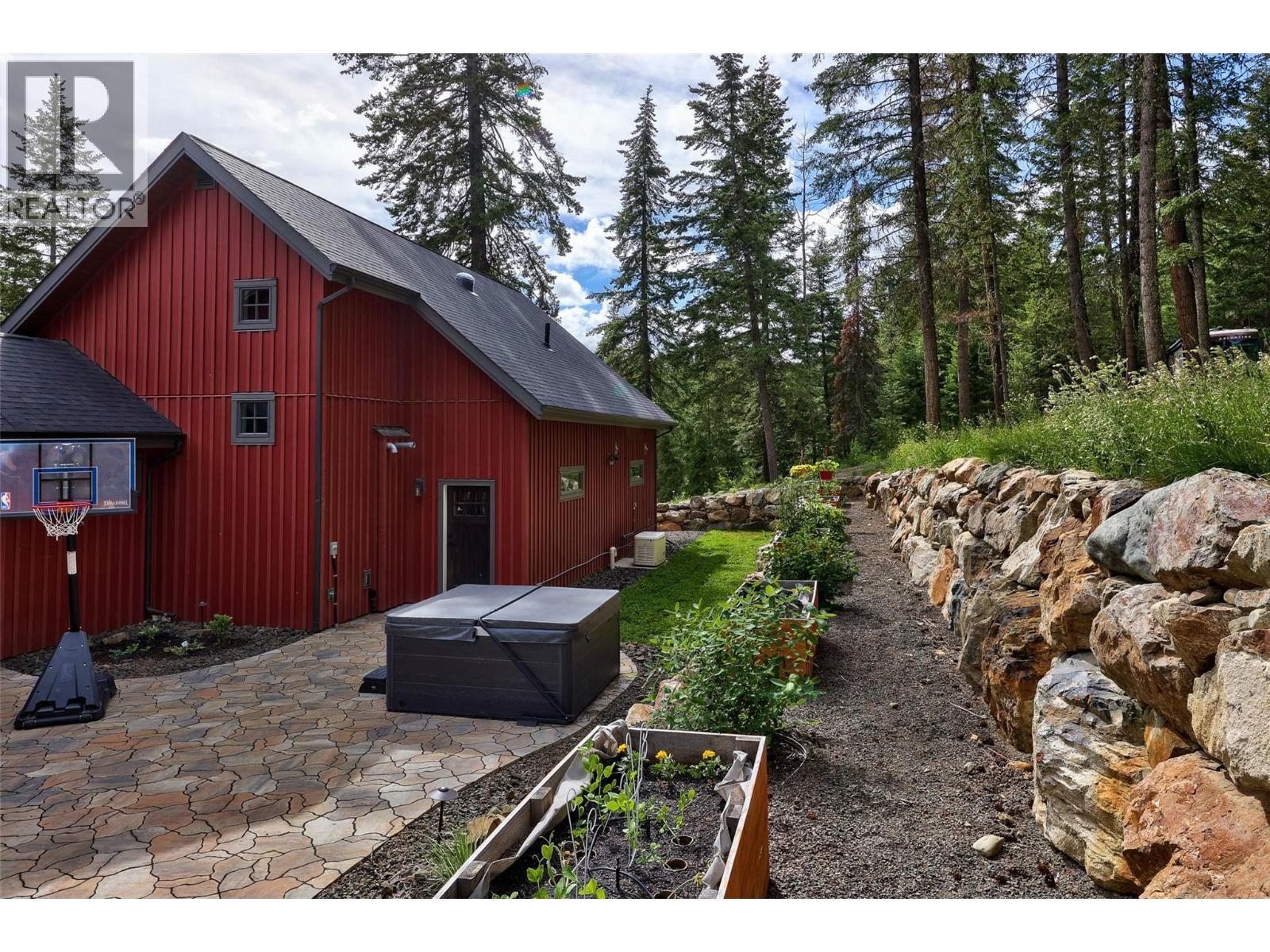 6560 FAWNHILL Road, Kamloops