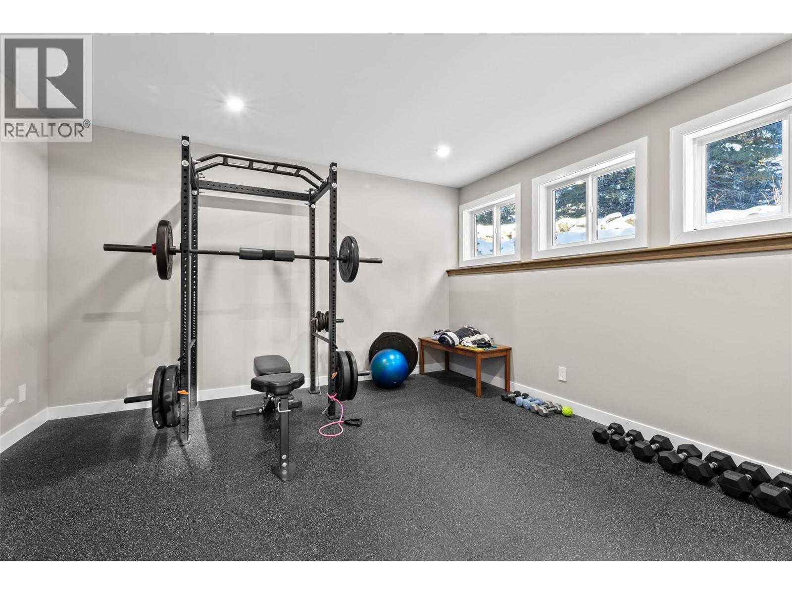 6560 FAWNHILL Road, Kamloops