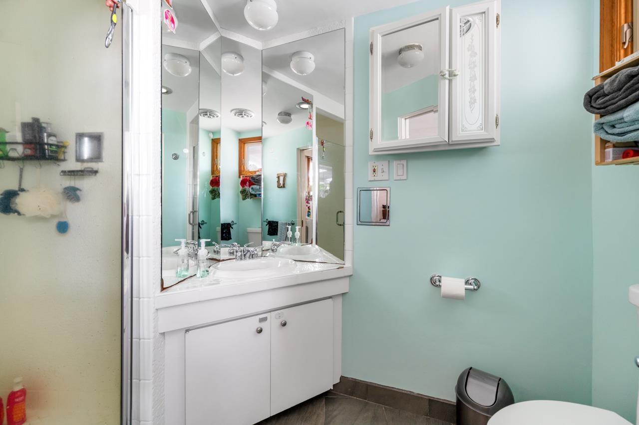 1501 HIGH STREET, White Rock