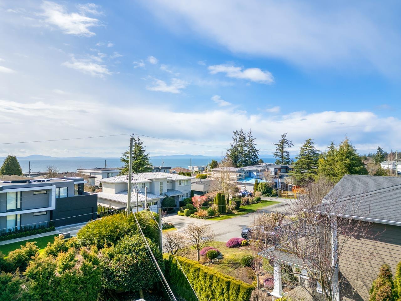1501 HIGH STREET, White Rock