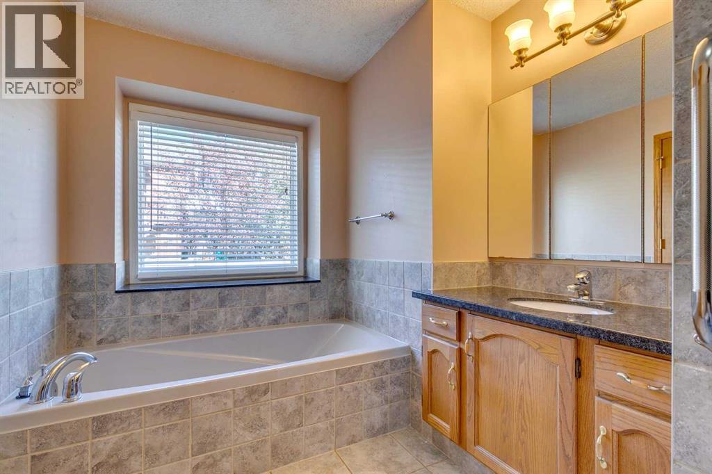 Single Family House 3 Level for Sale in  Millrise Drive SW Millrise Calgary 