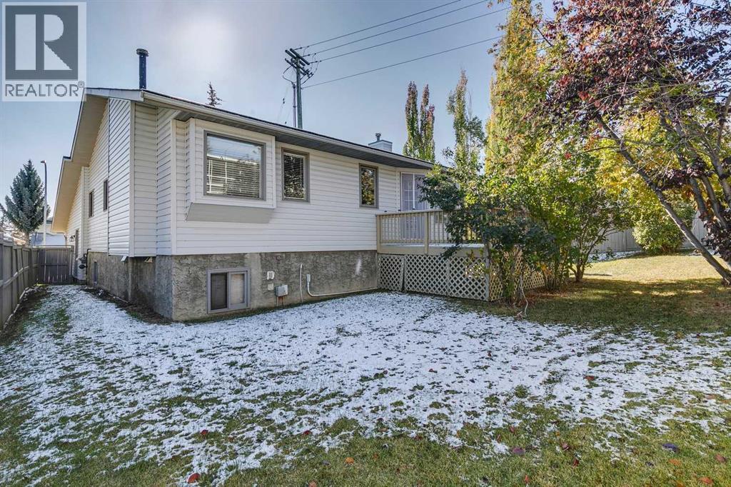 Single Family House 3 Level for Sale in  Millrise Drive SW Millrise Calgary 