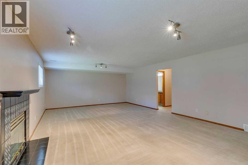 Single Family House 3 Level for Sale in  Millrise Drive SW Millrise Calgary 