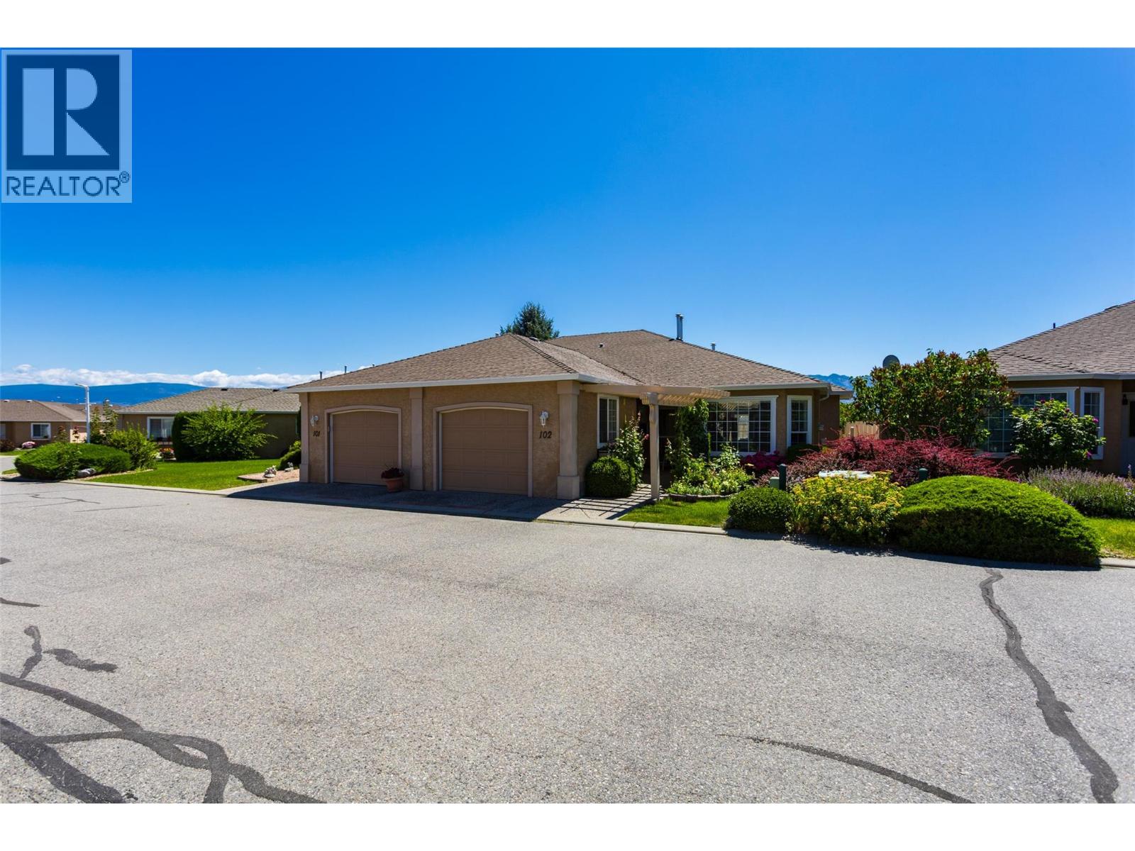 #102-2250 Louie Drive, Westbank