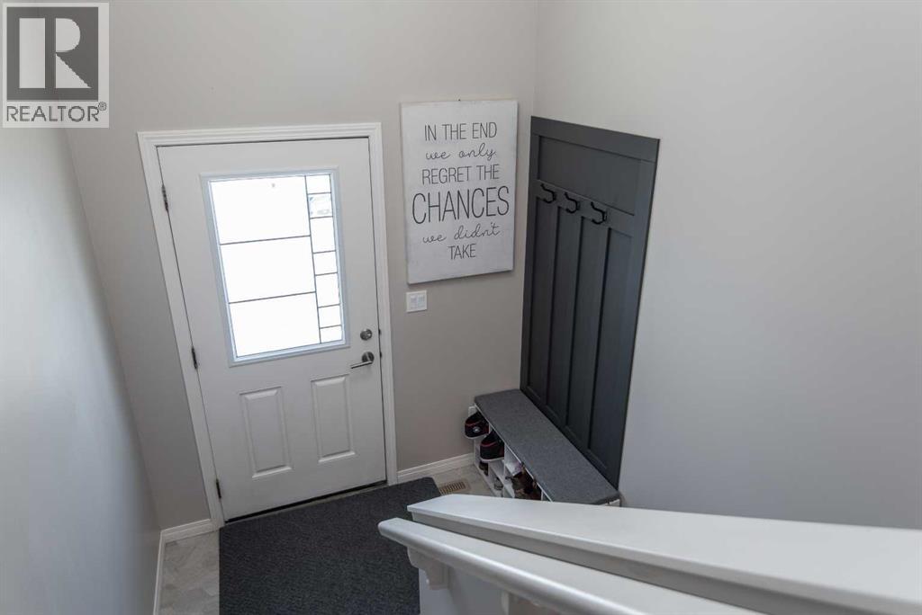 26 Hutton Place, Penhold