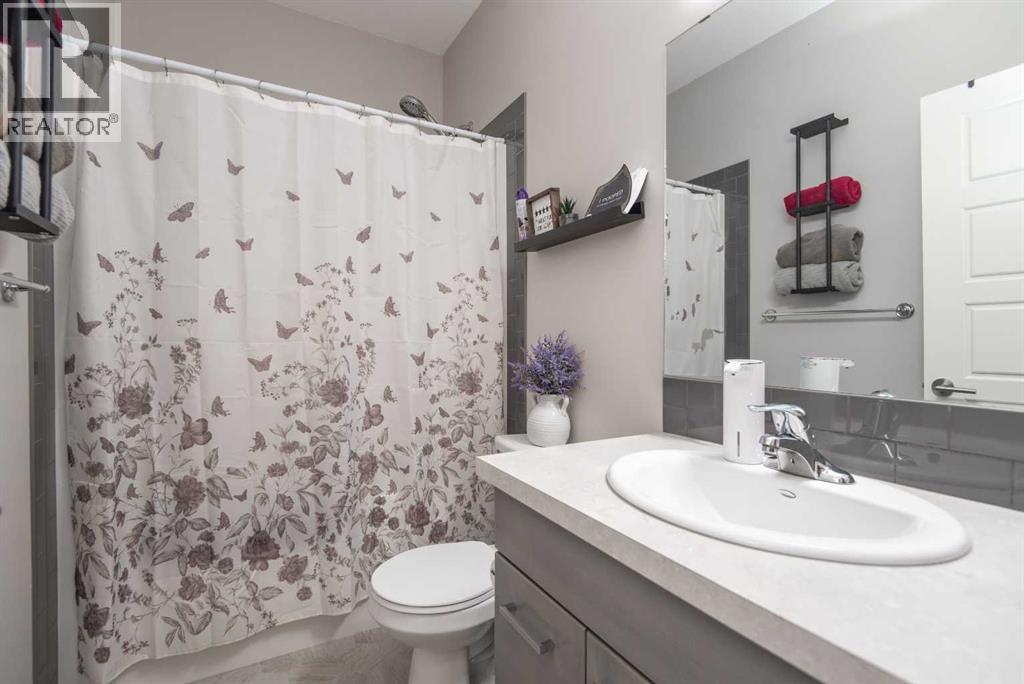 26 Hutton Place, Penhold