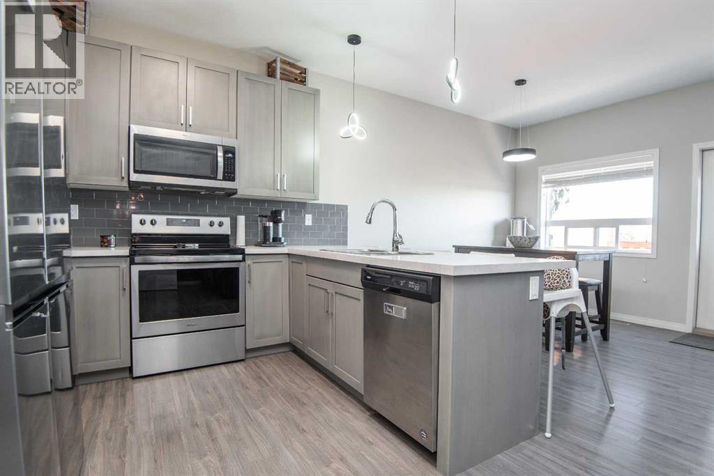 26 Hutton Place, Penhold