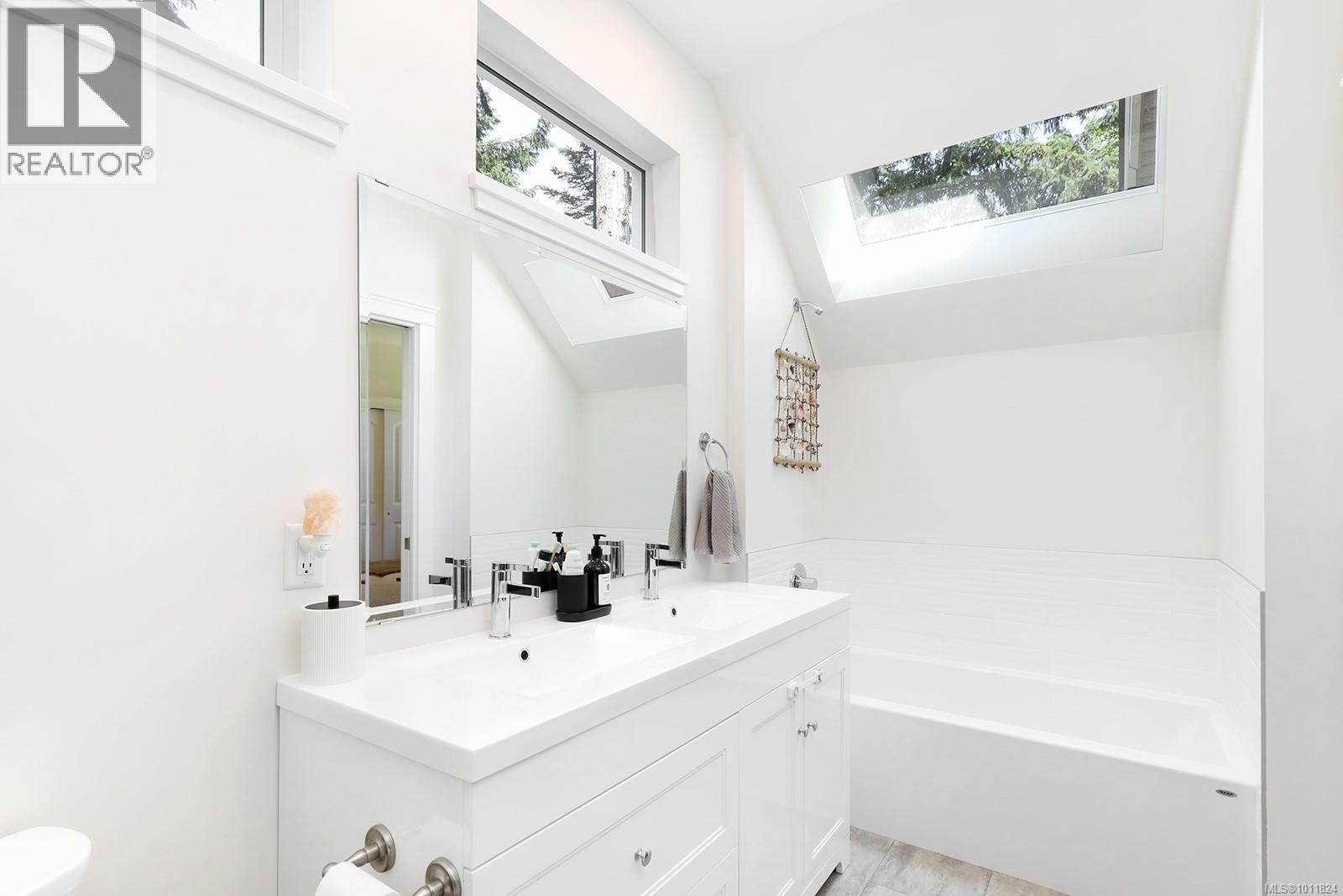 4026 Haas Rd, Courtenay