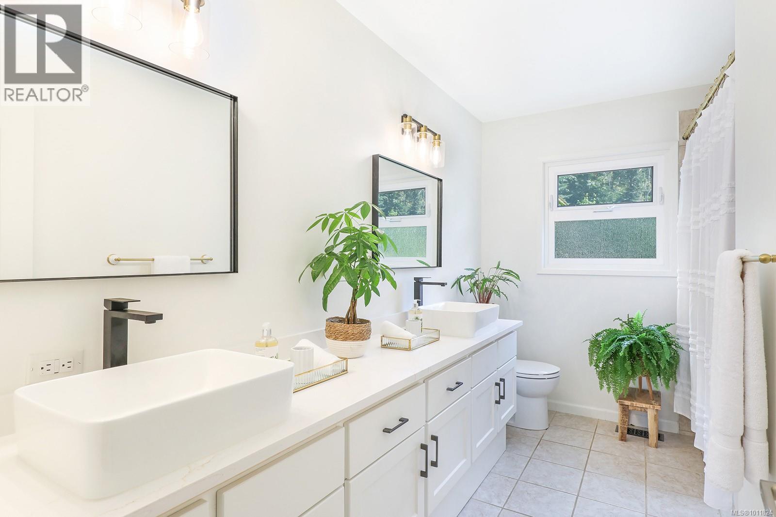 4026 Haas Rd, Courtenay