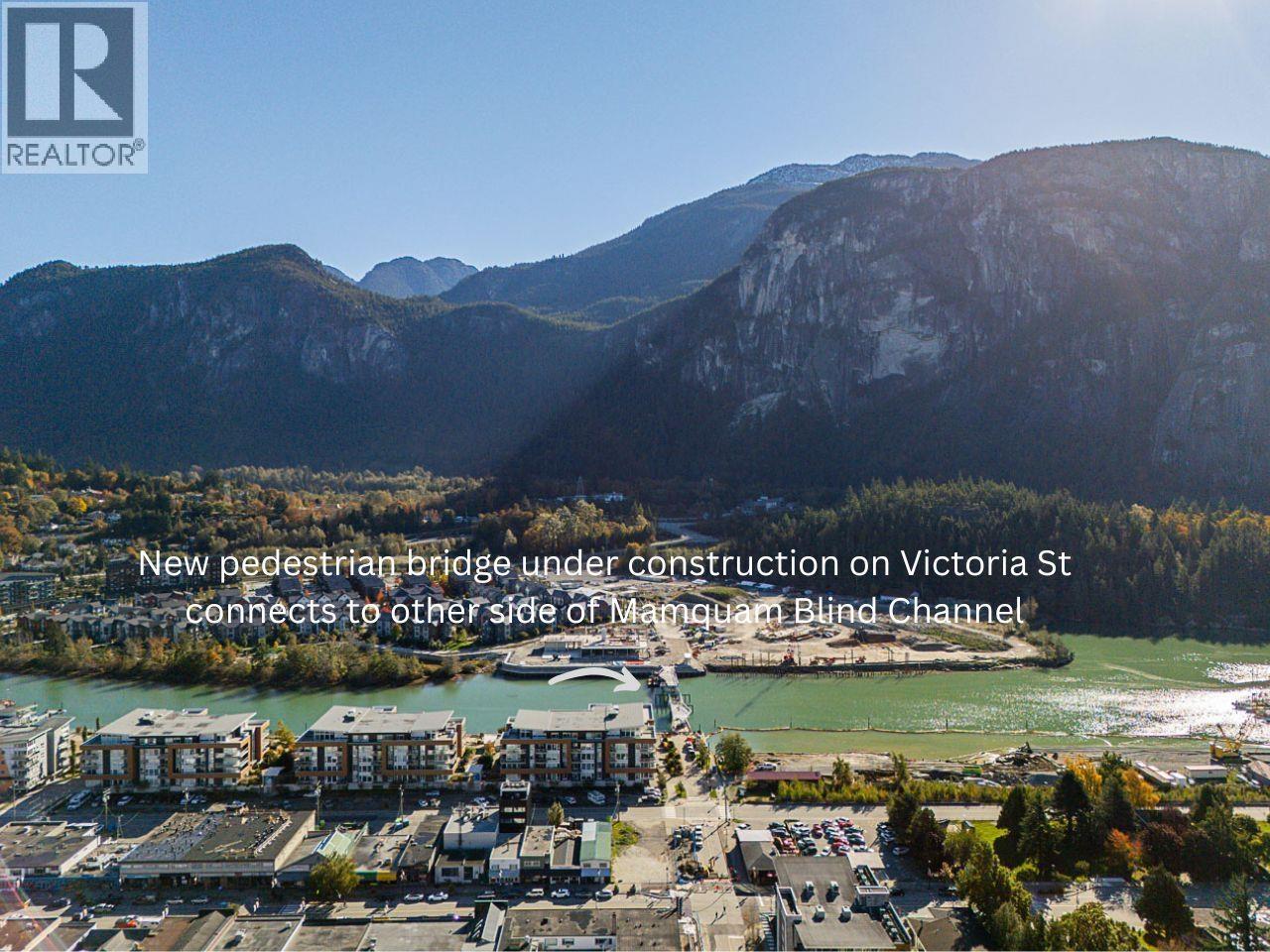 402 1310 VICTORIA STREET, Squamish
