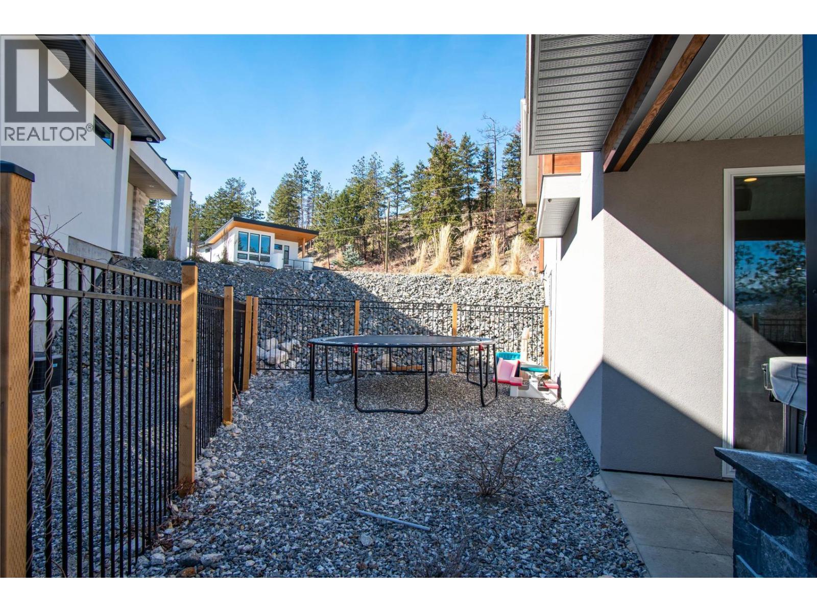  10335 Long Road, Lake Country