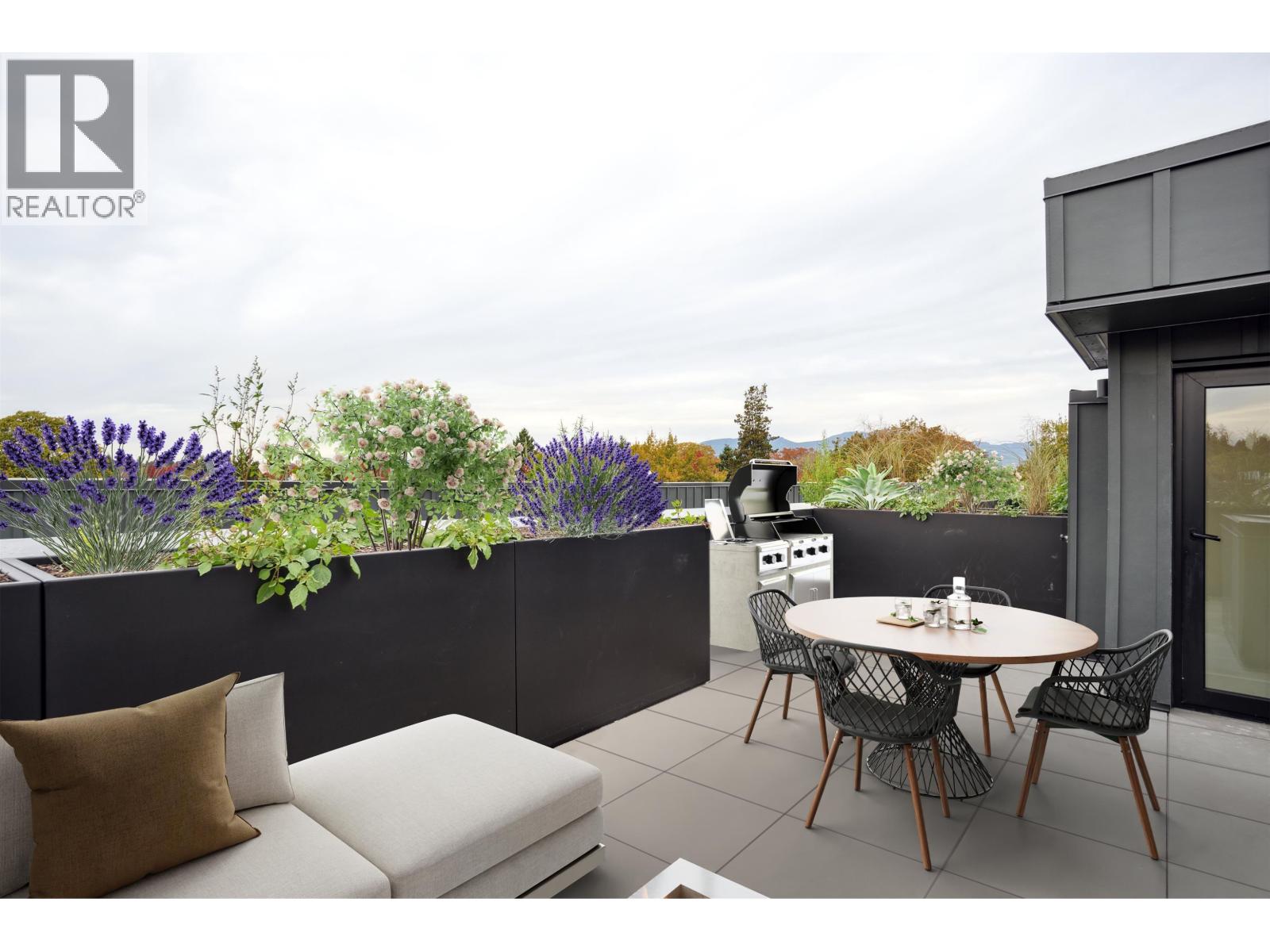 104 157 W KING EDWARD AVENUE, Vancouver