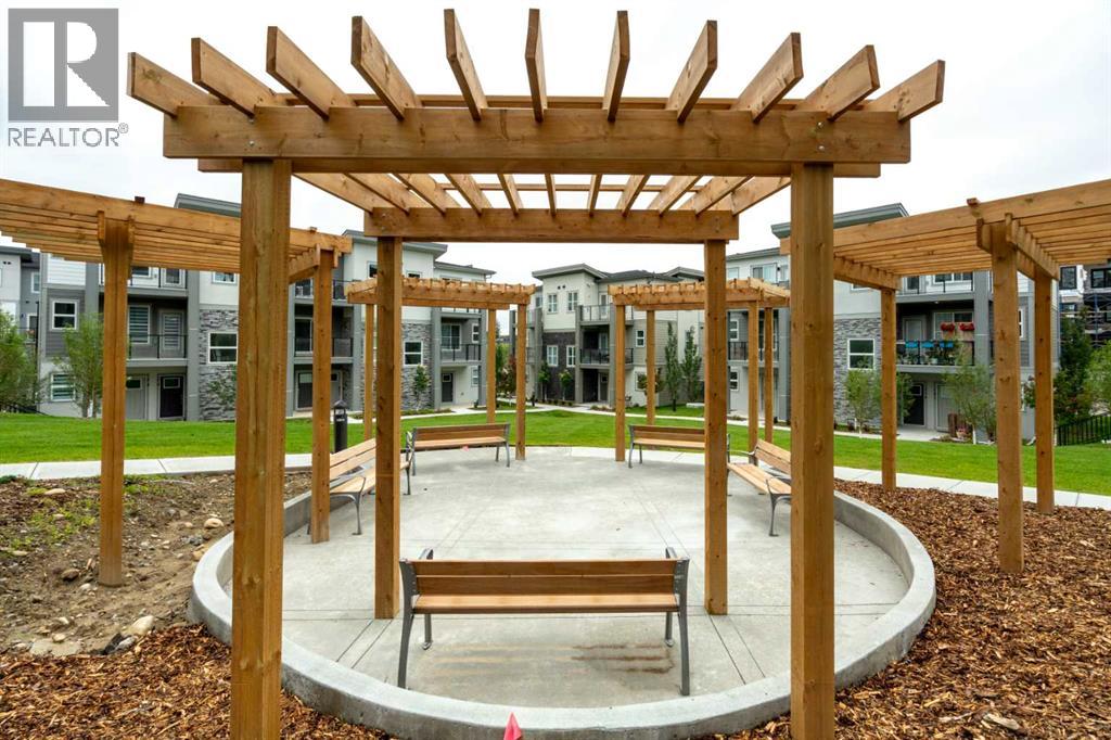 Single Family House for Sale in    Street SW Springbank Hill Calgary 