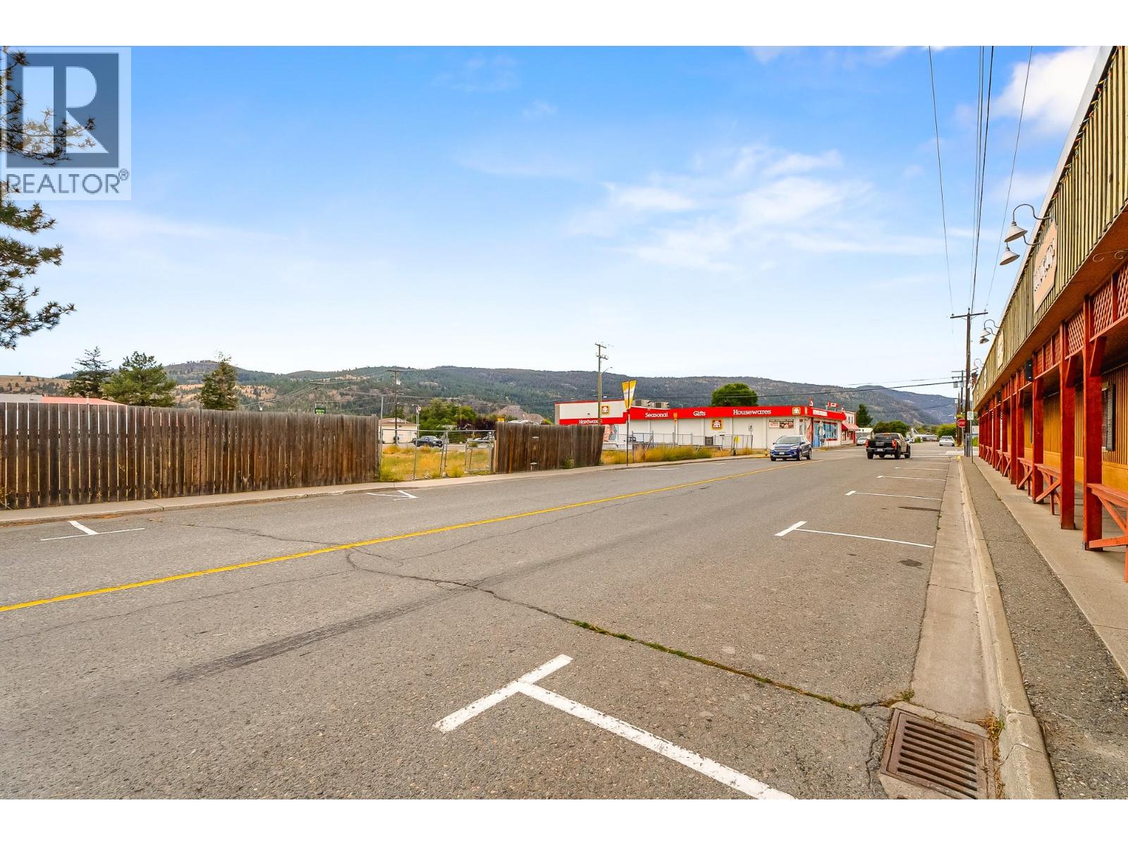  1798/1740 Voght Street, Merritt