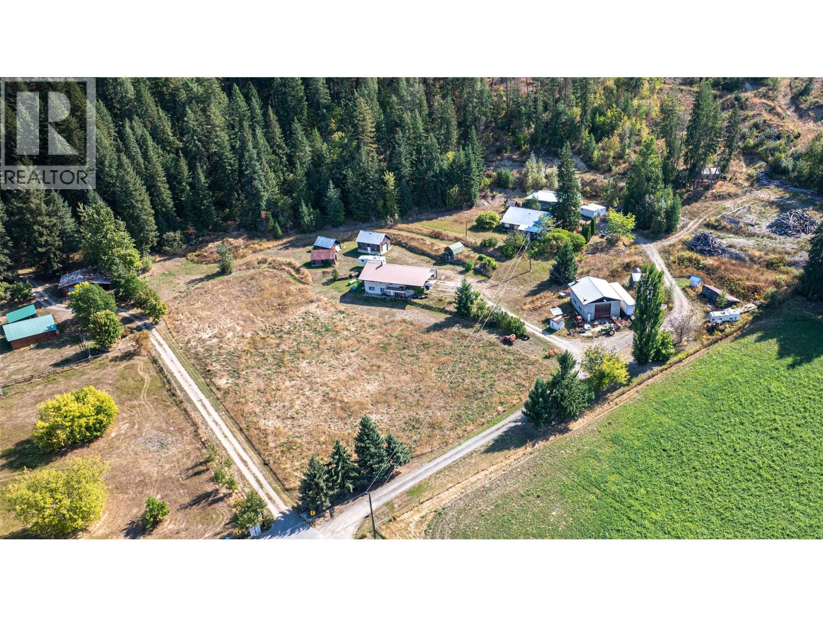  4596 Back Enderby Road, Spallumcheen