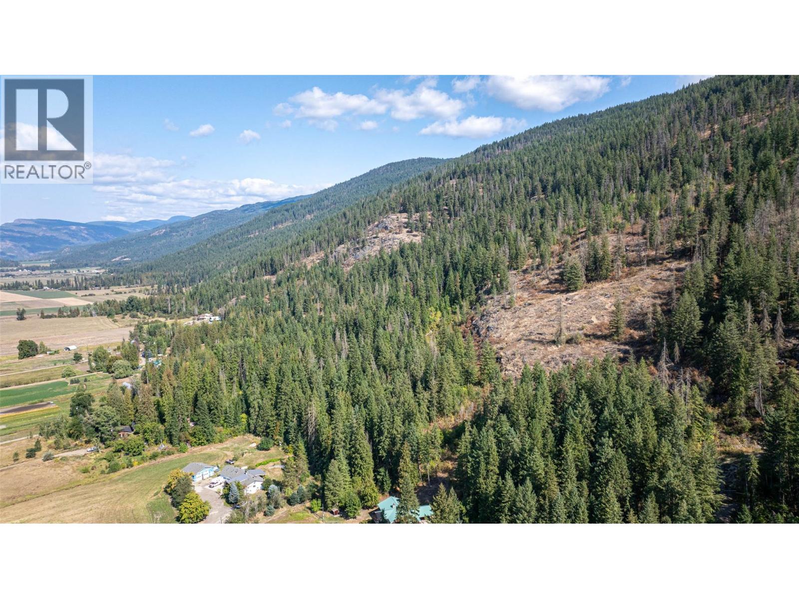  4596 Back Enderby Road, Spallumcheen