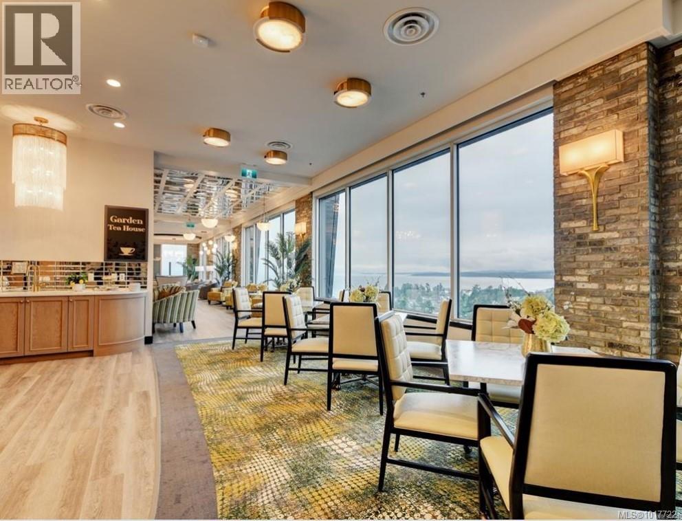 903 622 Admirals Road, Esquimalt