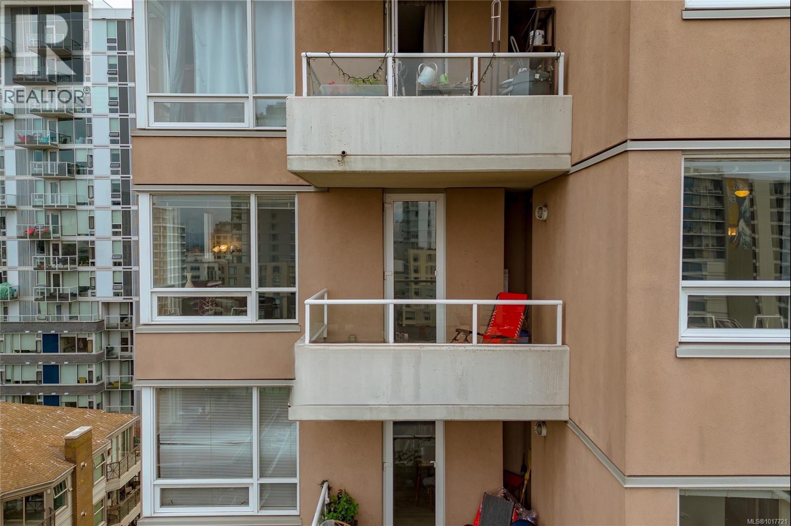 1008 930 Yates Street, Victoria