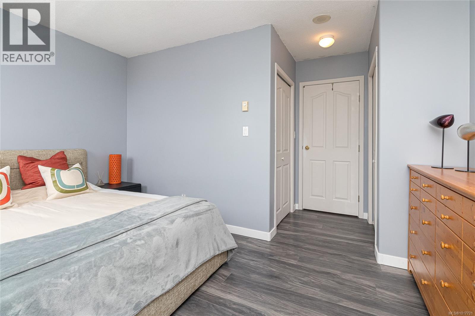1008 930 Yates Street, Victoria