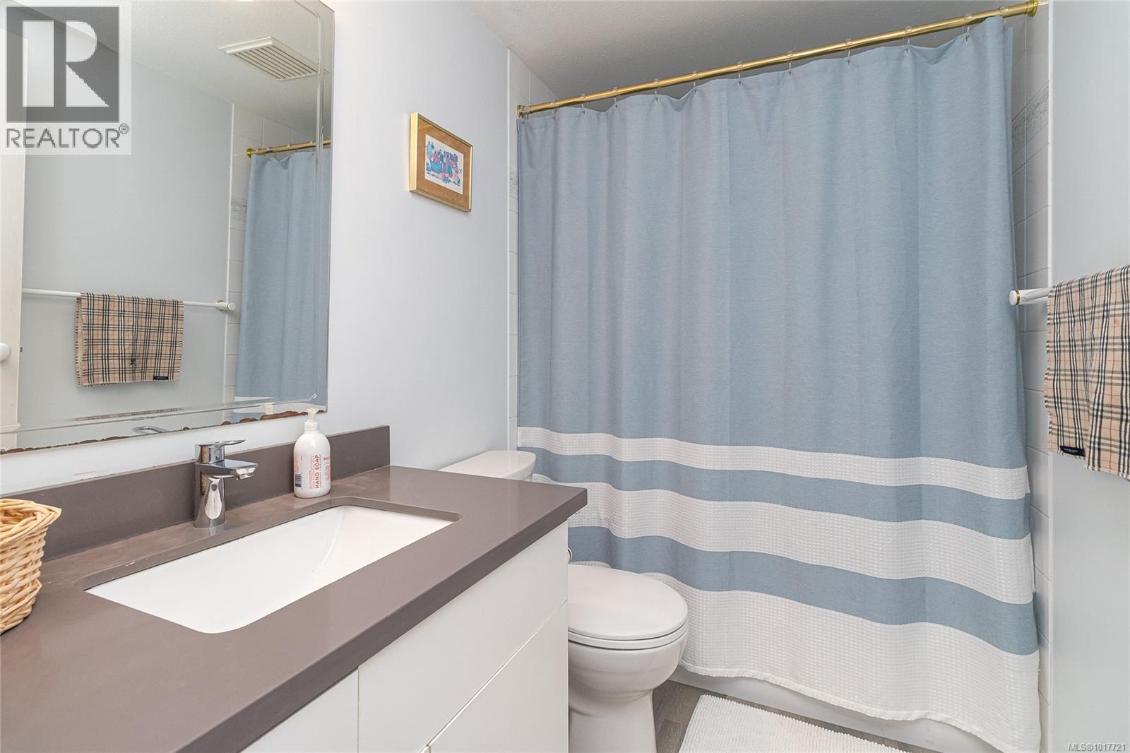1008 930 Yates Street, Victoria