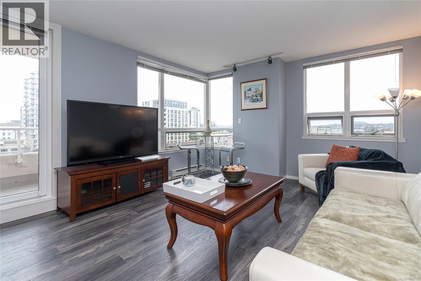 1008 930 Yates Street, Victoria