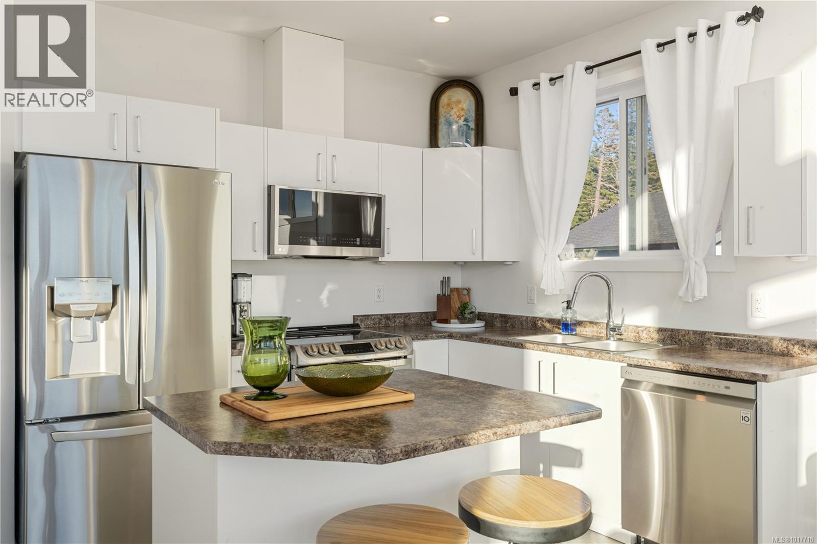 D 5280 East Sooke Road, Sooke