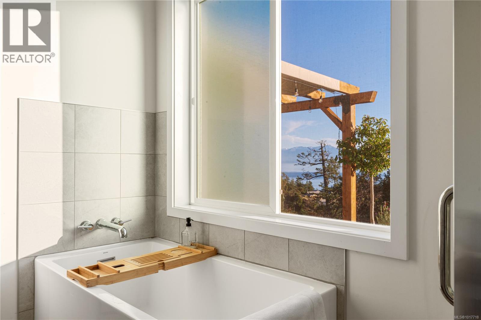 D 5280 East Sooke Road, Sooke