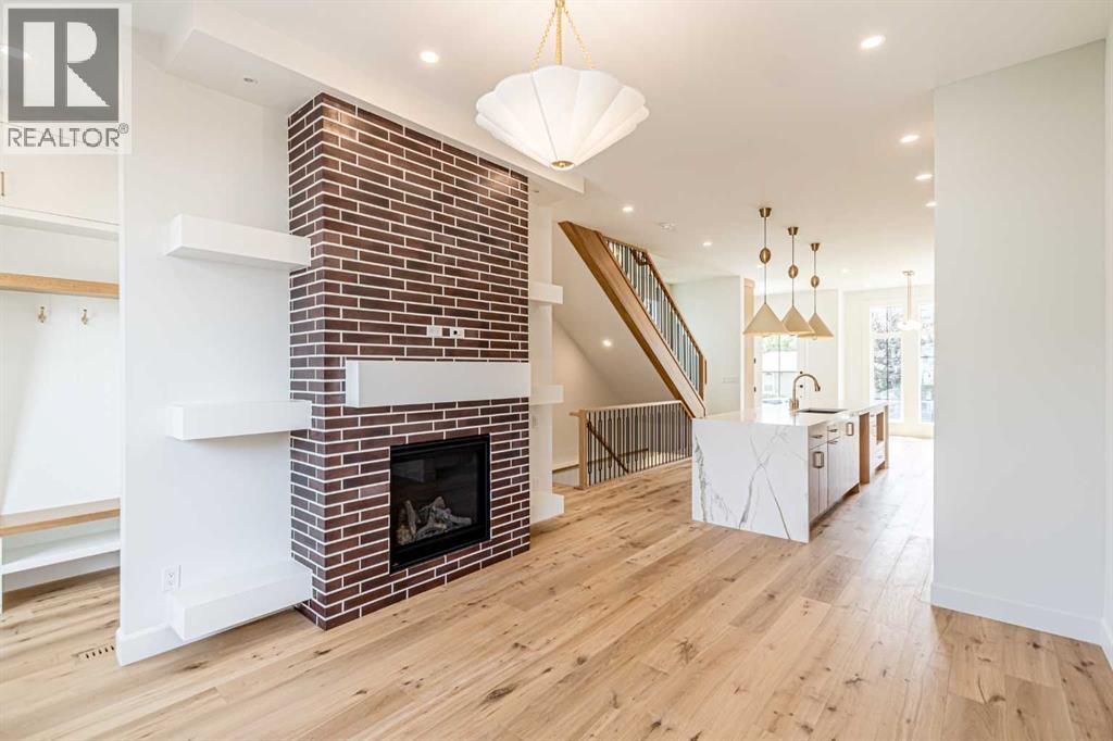 Single Family House for Sale in   Avenue SW Altadore Calgary 