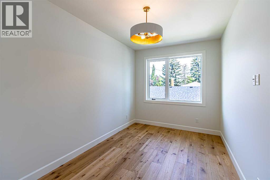 Single Family House for Sale in   Avenue SW Altadore Calgary 