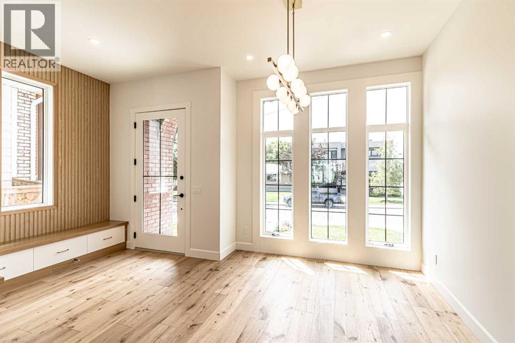 Single Family House for Sale in   Avenue SW Altadore Calgary 