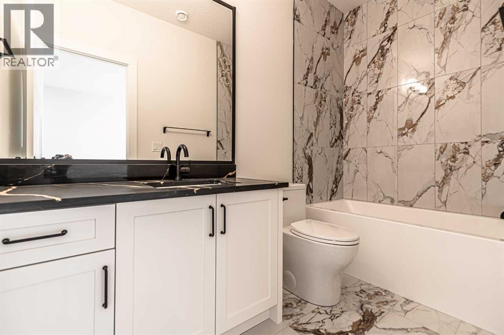 Single Family House for Sale in   Avenue SW Altadore Calgary 