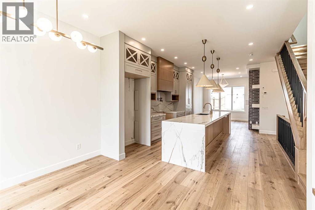 Single Family House for Sale in   Avenue SW Altadore Calgary 