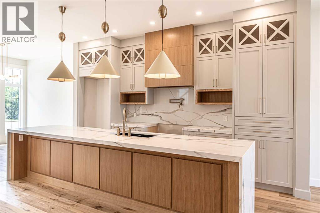 Single Family House for Sale in   Avenue SW Altadore Calgary 