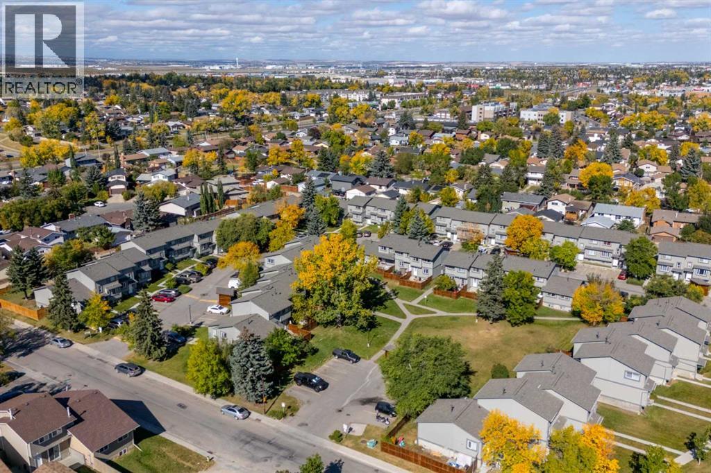 Single Family House for Sale in   Templewood Drive NE Temple Calgary 