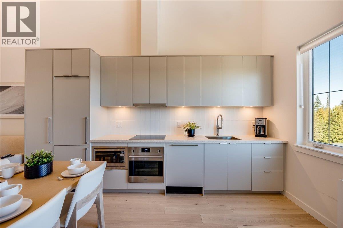 4280 Red Mountain Road Unit# 424, Rossland