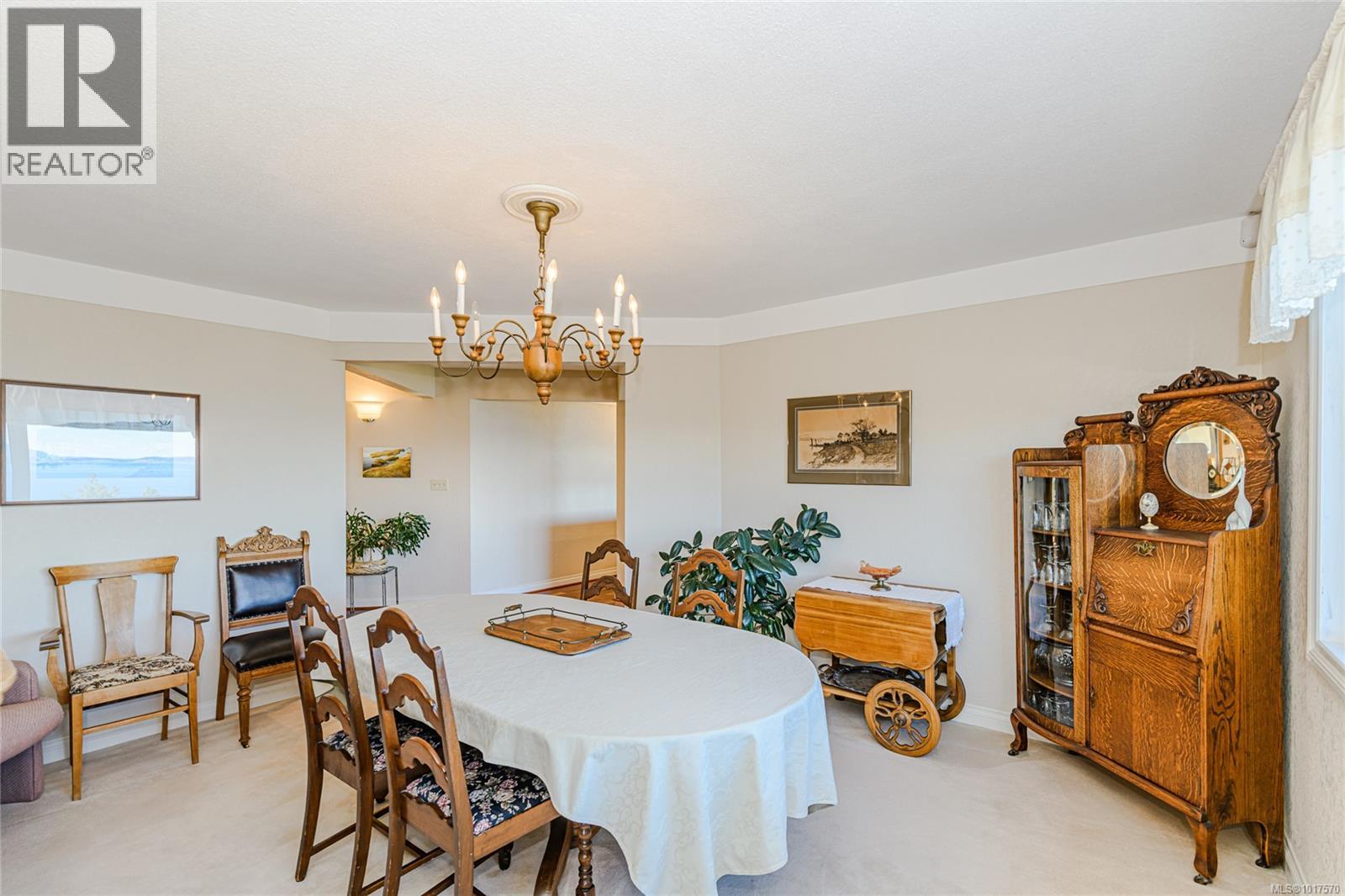  4727 Treetop Heights, Saanich