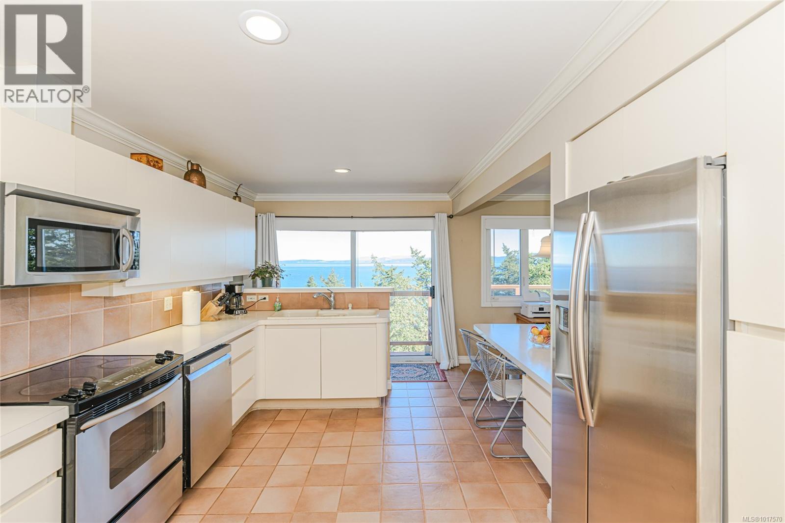  4727 Treetop Heights, Saanich