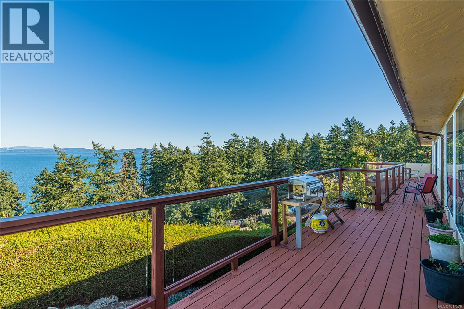  4727 Treetop Heights, Saanich