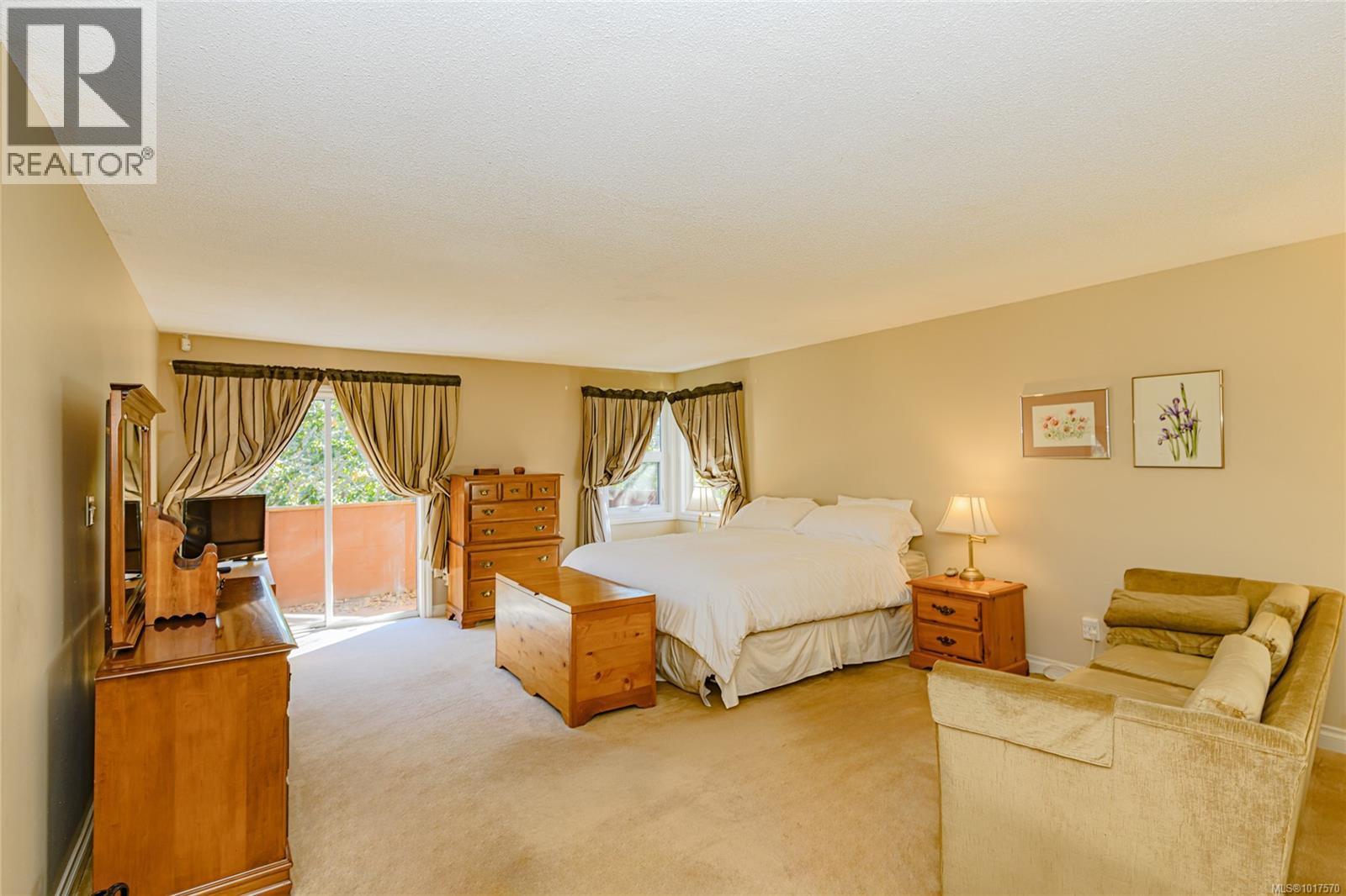  4727 Treetop Heights, Saanich
