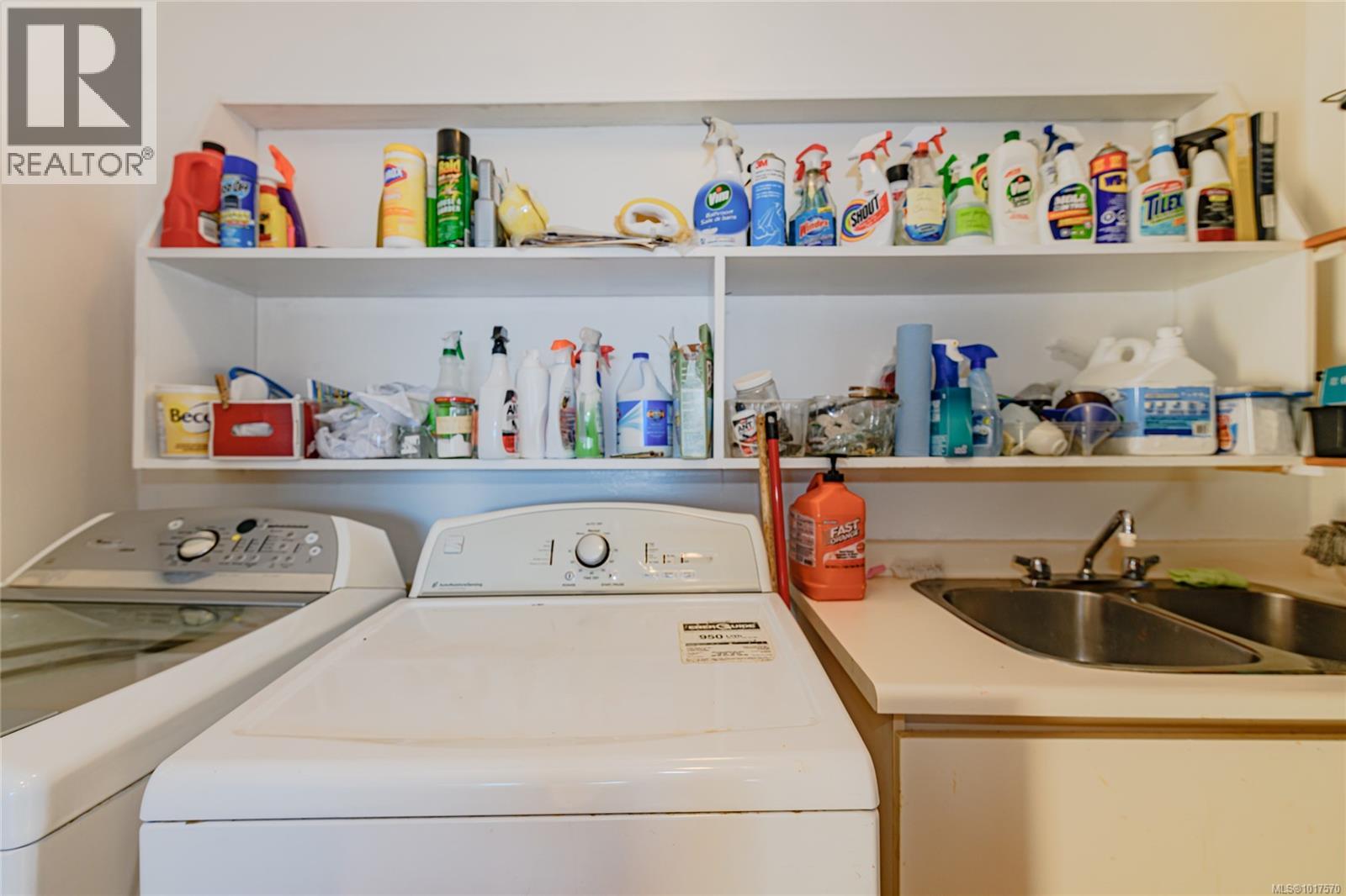  4727 Treetop Heights, Saanich